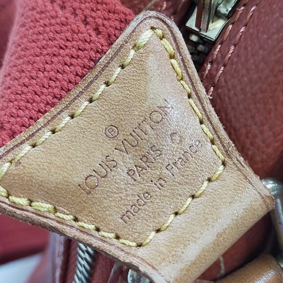 💎✨Authentic✨💎Louis Vuitton Calvi PVC Crossbody bag - Picture 7 of 9